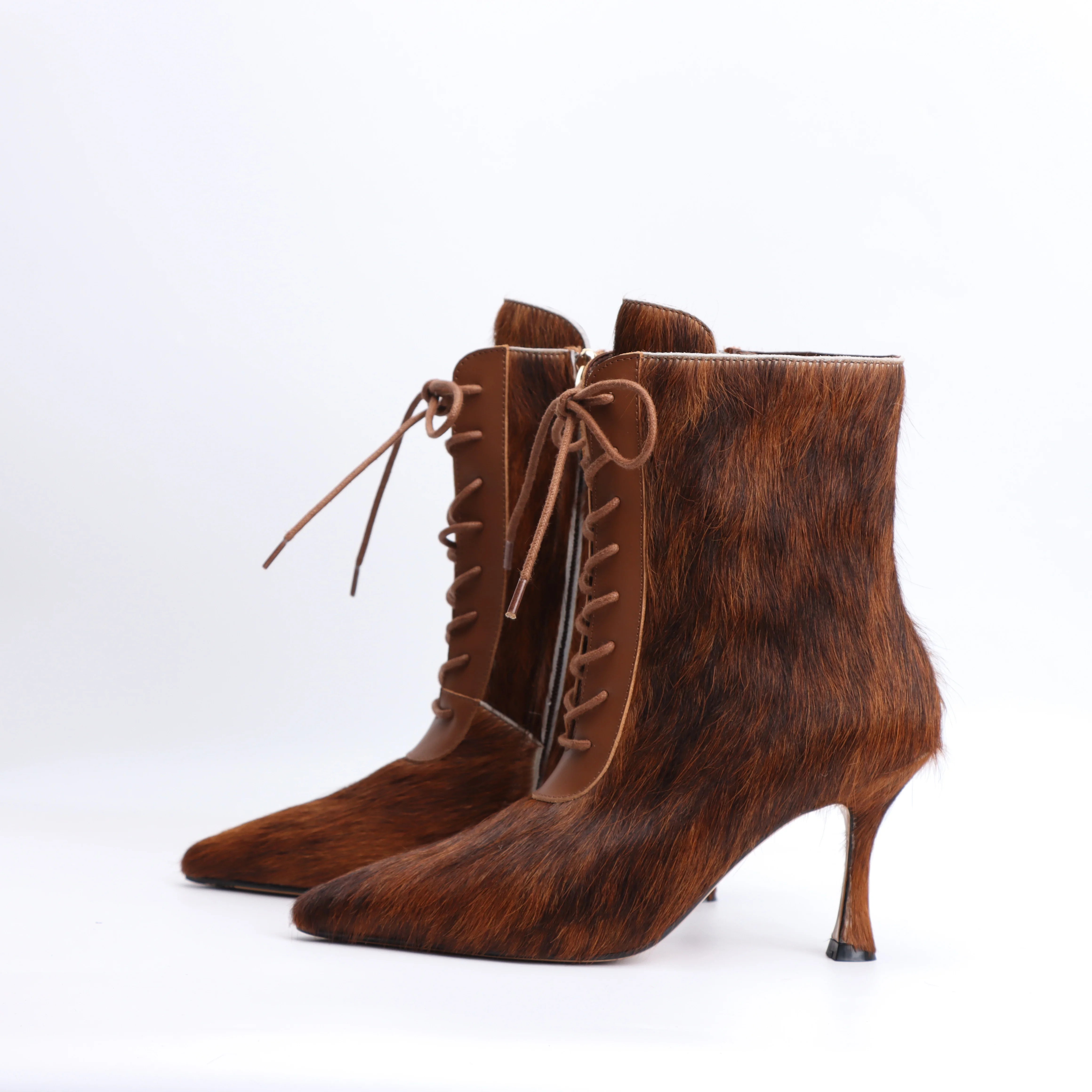 2025 designer women's British style pointed short boots with high, thin heels and lace up real leather boots