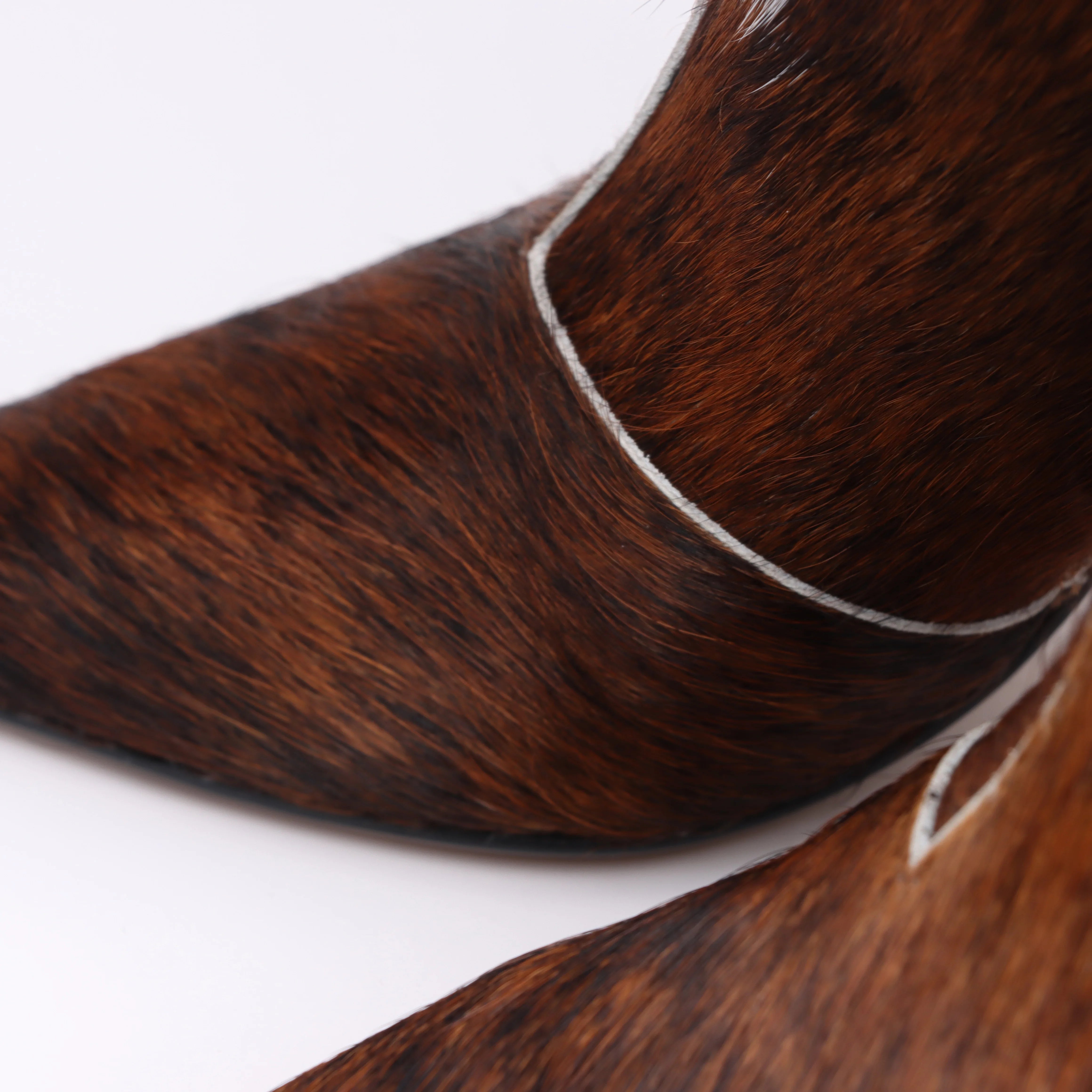 Designer retro fashion cowhide luxury fashion boots for women 2025 pointed thin heel slimming versatile sleeve western boots