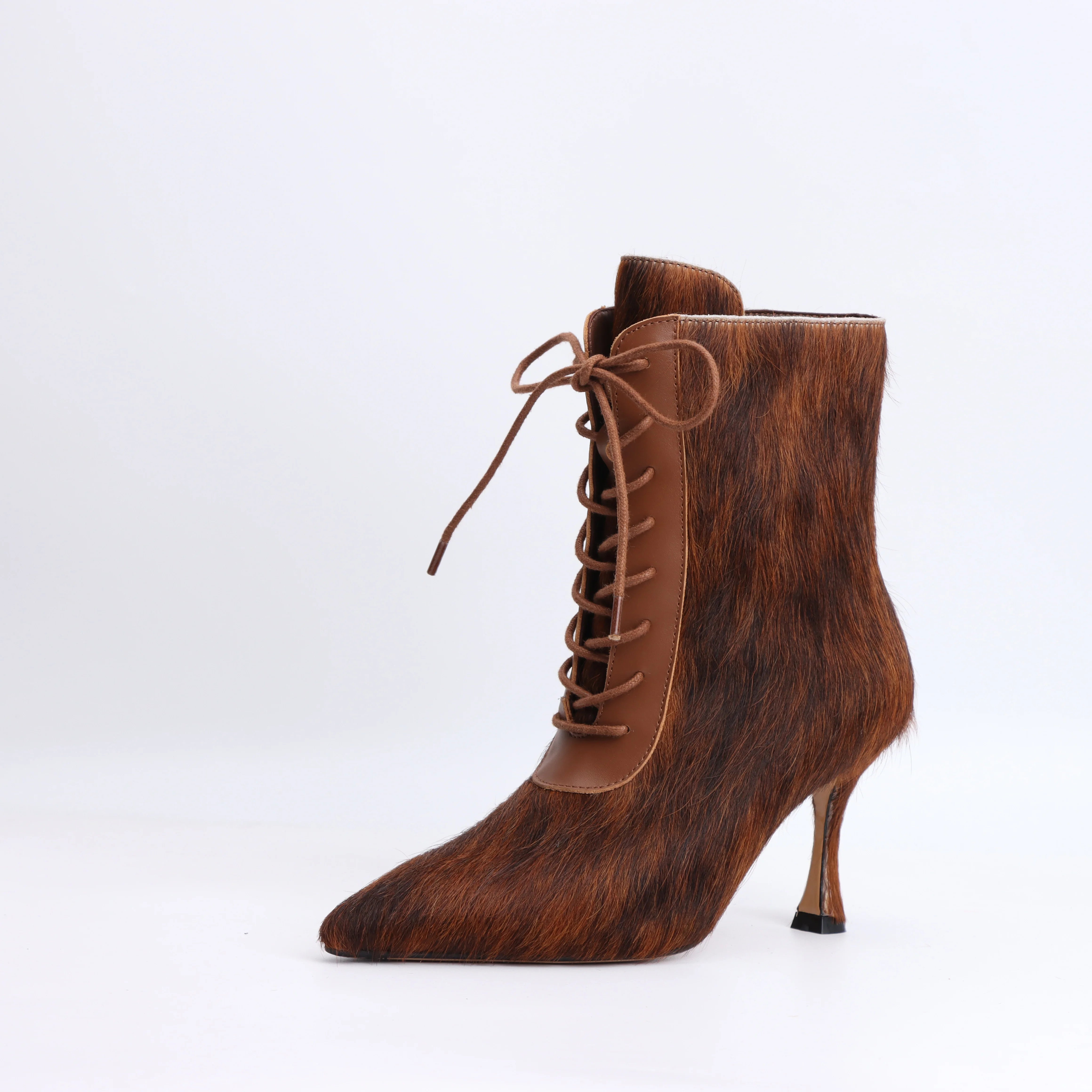 2025 designer women's British style pointed short boots with high, thin heels and lace up real leather boots