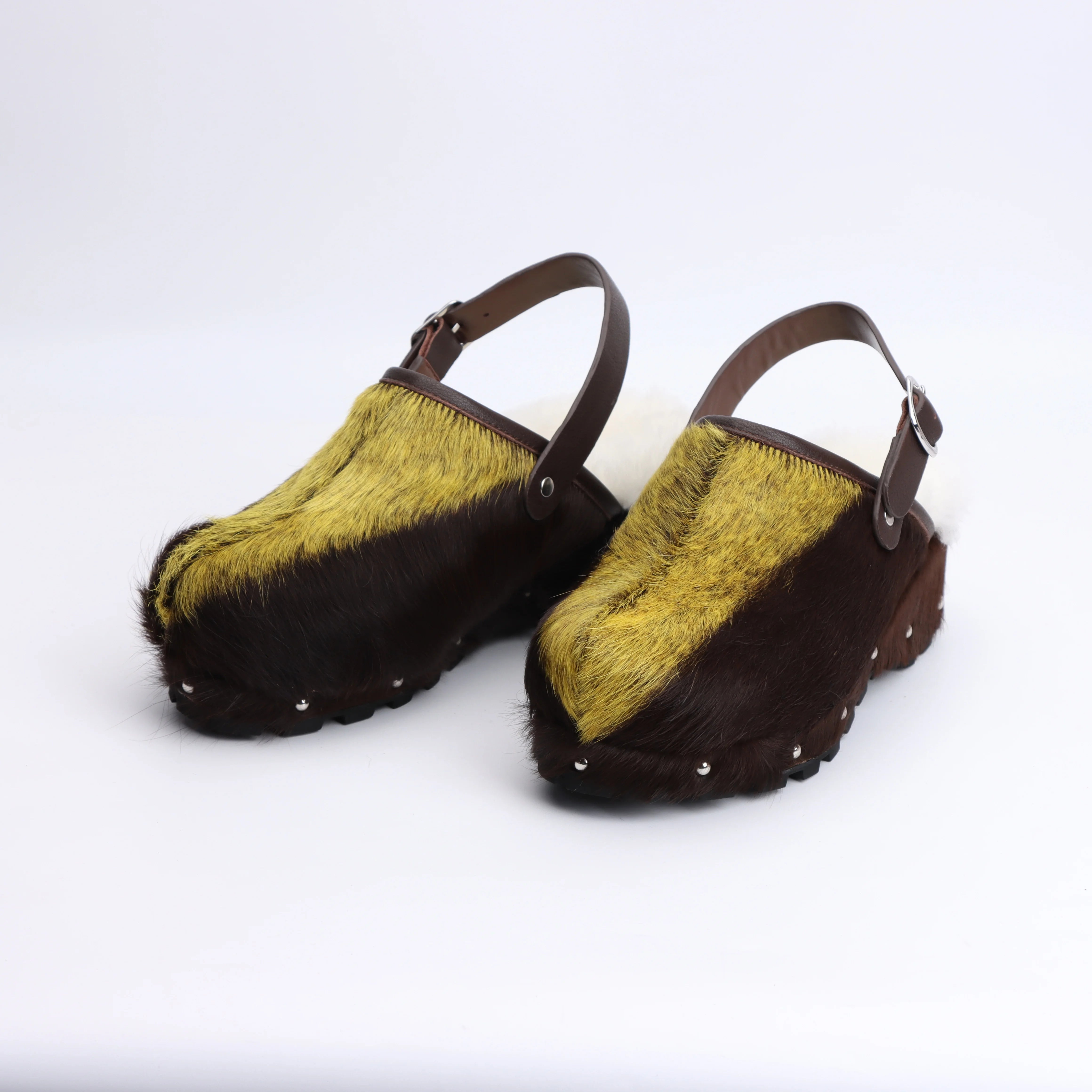 Designer 2025 Luxury Plush Fashion Outerwear Thick Bottom Increased Height Leather Cowhide Boken Women's Sandals