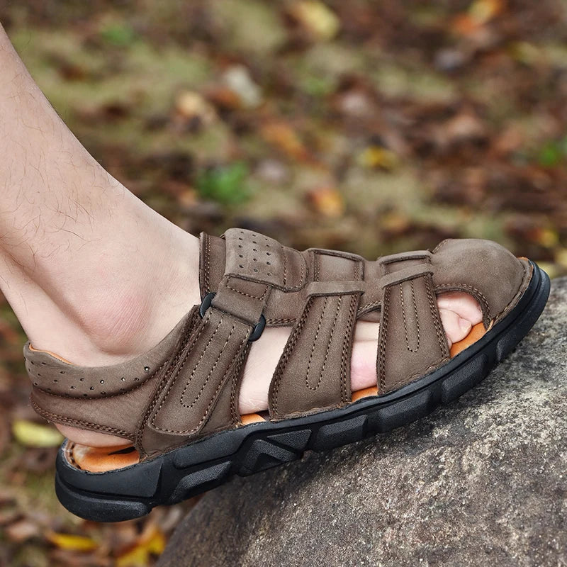 Sandales d'été en cuir véritable pour hommes, chaussures légères pour hommes, sandales de plage confortables et tendance, baskets décontractées
