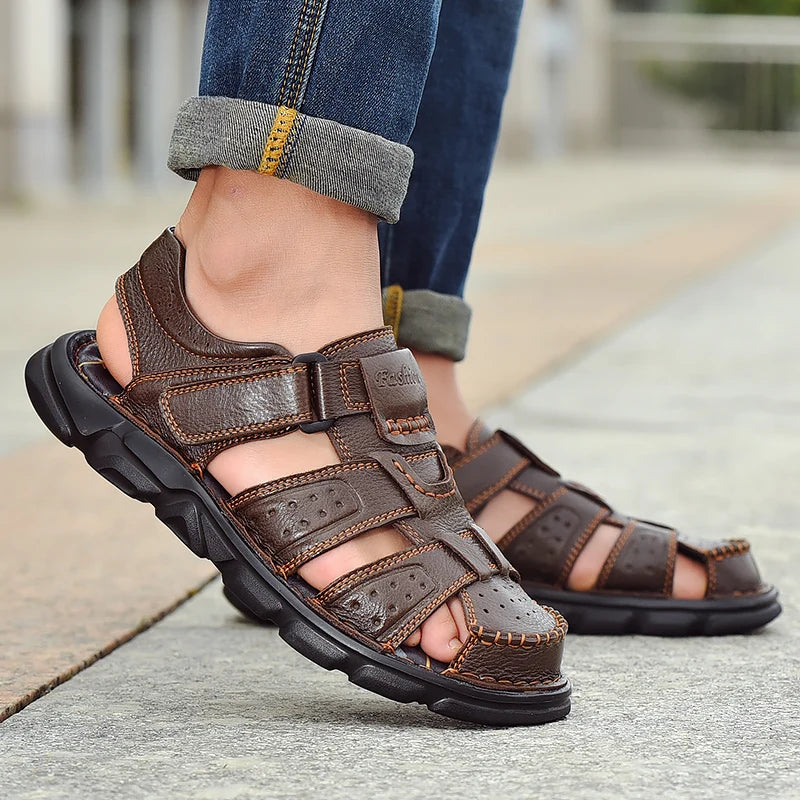 Chaussures décontractées en cuir véritable pour hommes, sandales classiques de haute qualité pour hommes, baskets d'été pour la marche en plein air, sandales respirantes pour hommes