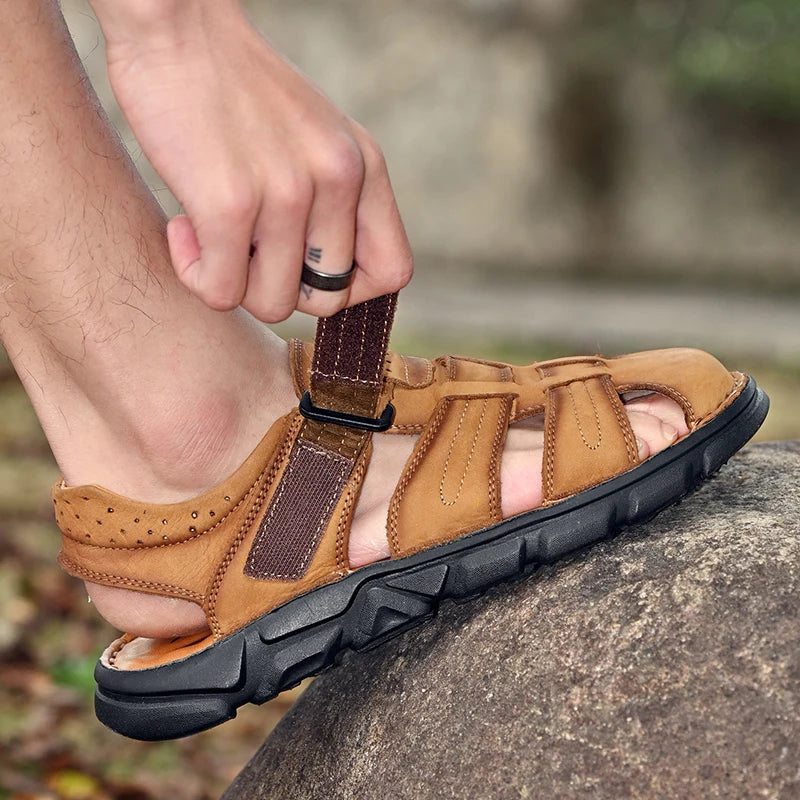 Sandales d'été en cuir véritable pour hommes, chaussures légères pour hommes, sandales de plage confortables et tendance, baskets décontractées