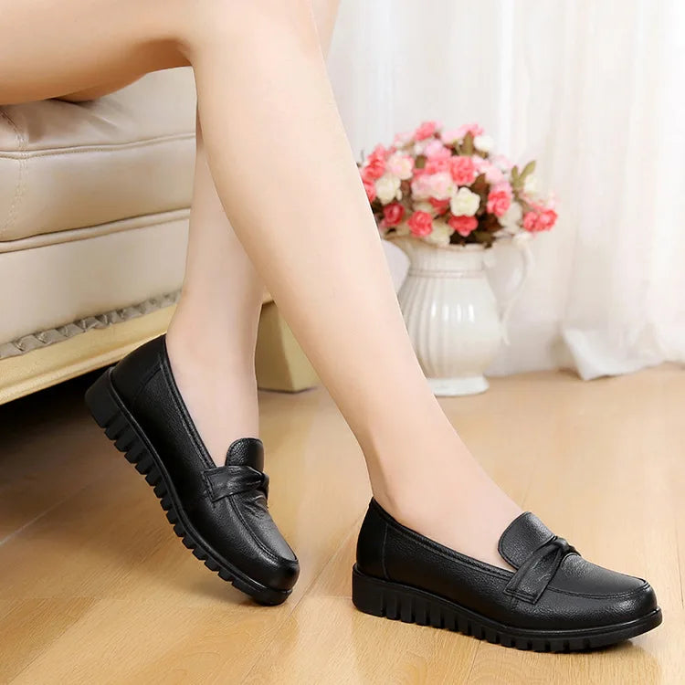 WOIZGIC Femmes Vieille Mère Femmes Chaussures Plates Mocassins Vache Véritable Cuir Sans Lacet Noir Bout Rond PU Décontracté Solide 35-41 HD-802