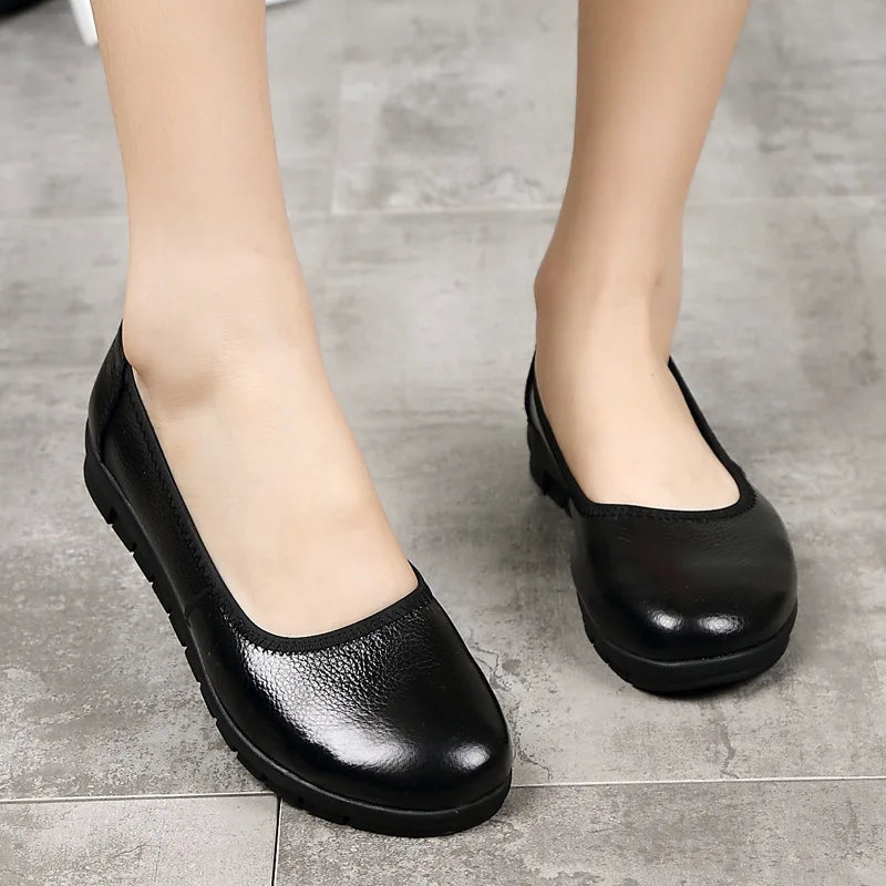 WOIZGIC Femmes Mère Vieille Femme Chaussures Plates Mocassins Vache Véritable Cuir Décontracté PU Antidérapant Bout Rond Souple Travail 35-41 OL-3