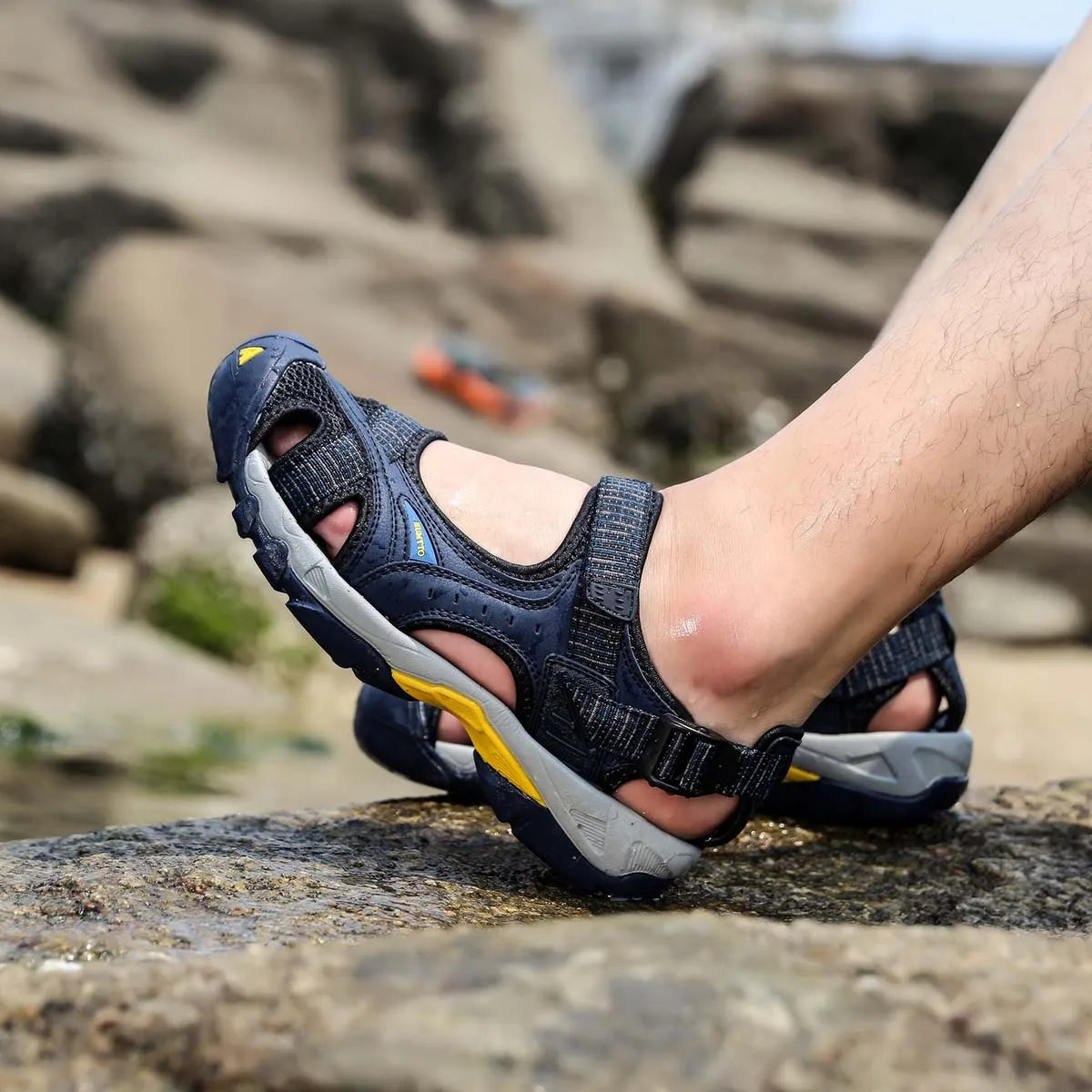 New Limited Men Upstream Breathable Summer Women Aqua Shoes Rubber Sandals Mesh Wading Quick Dry Beach Male Outdoor Hot Sale