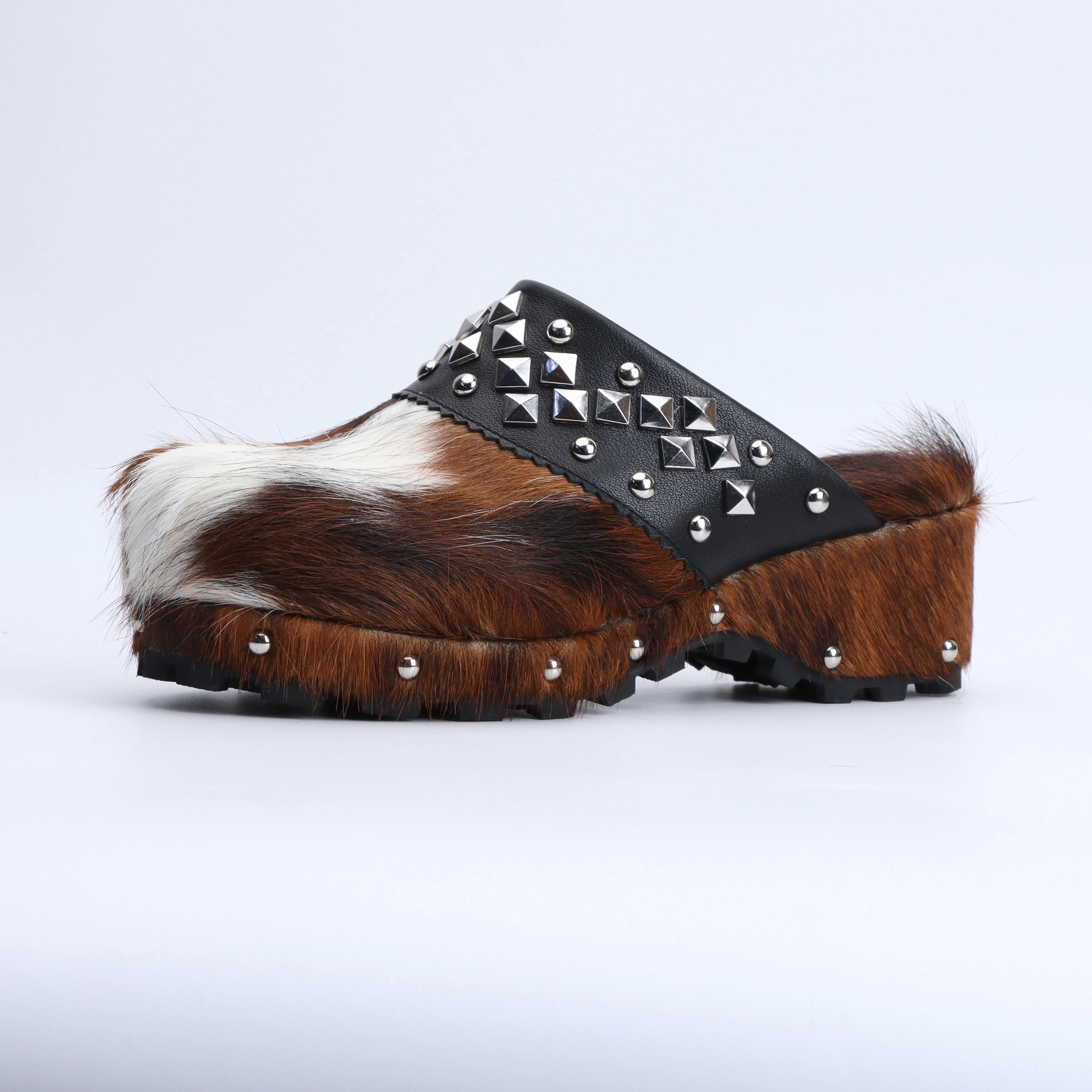 Trendy 2025 Summer Slides Luxury Designer Mule Sandals for Women, Handmade Cowhide Fur, Rubber Sole, Geometric Metal Decor