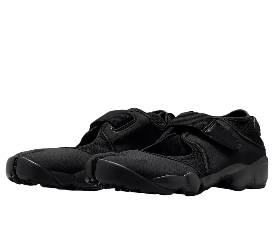 Tabi Shoes New Fashion Belt Buckle Ninja Split Toe Shoes Ladies Soft Sole Sneakers Mary Jane Casual For Women