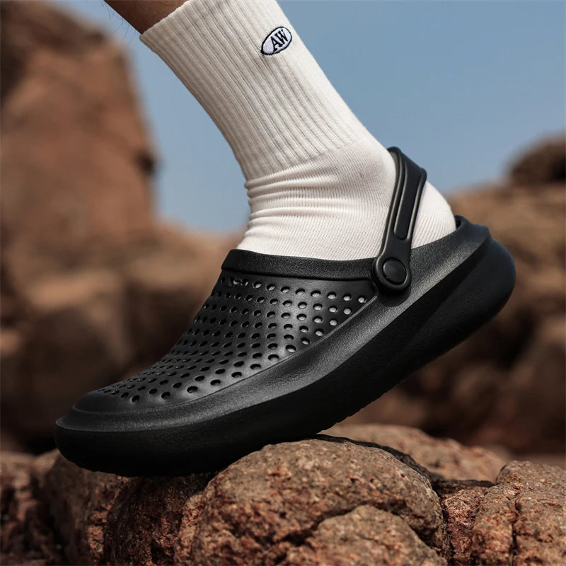STRONGSHEN Men Sandals EVA Slippers Garden Platform Sandals Man Summer Shoes Breathable Sneakers Outdoor Flip Flops Home Clogs
