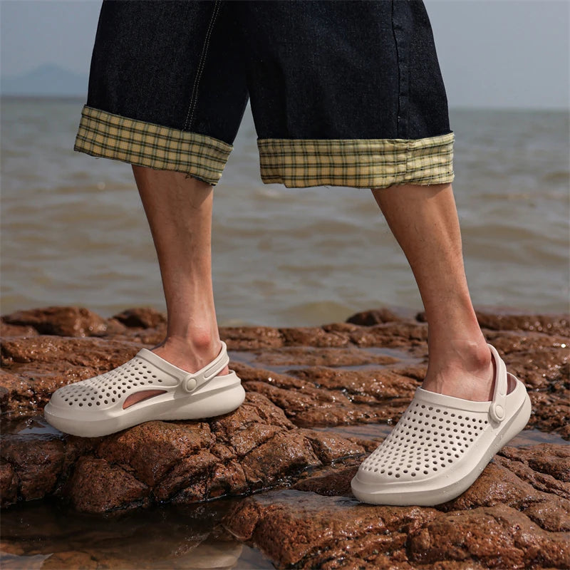STRONGSHEN Men Sandals EVA Slippers Garden Platform Sandals Man Summer Shoes Breathable Sneakers Outdoor Flip Flops Home Clogs