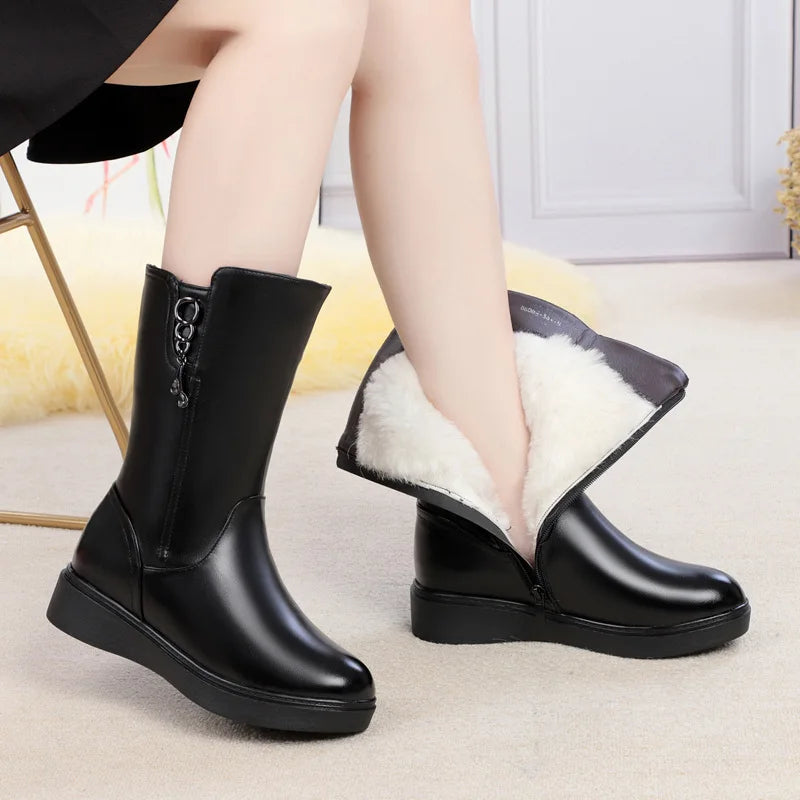 WOIZGIC Bottes mi-mollet pour femme, chaussures d'hiver en fourrure, laine, peluche, chaudes, fermeture éclair, cuir véritable, grande taille 42 43