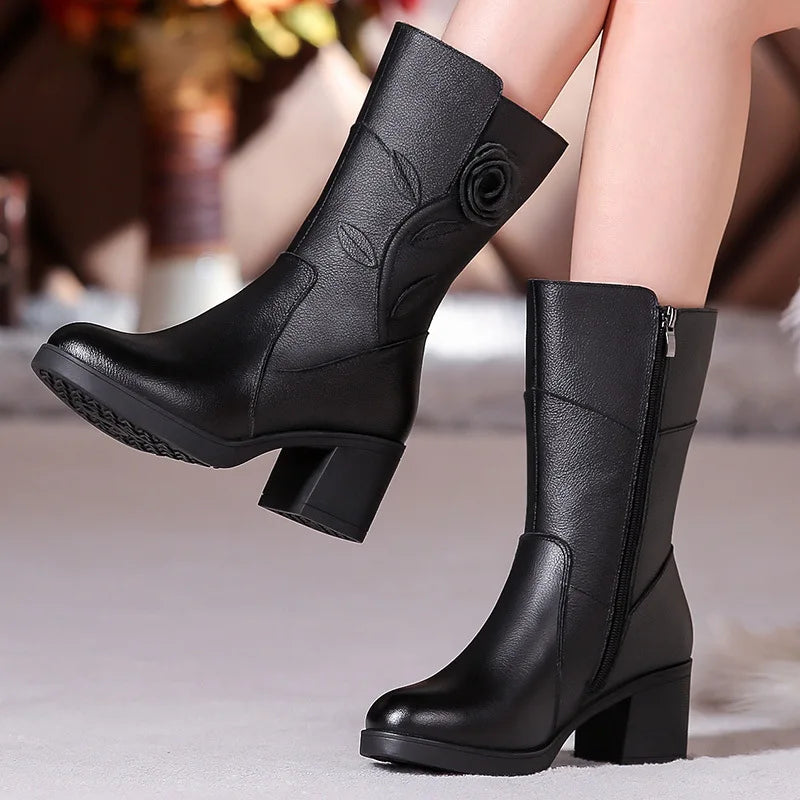 WOIZGIC Femmes Dames Mère En Cuir Véritable Bottes Mi-mollet Chaussures Fourrure Chaude Peluche Hiver Fermeture Éclair Fleur Trajet Antidérapant