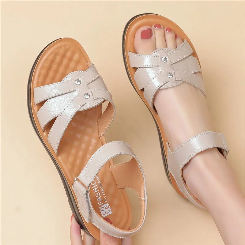 WOIZGIC Sandales en cuir véritable pour femmes, chaussures à plateforme, antidérapantes, pour l'été, la plage, avec boucle à crochet, grande taille 42 43