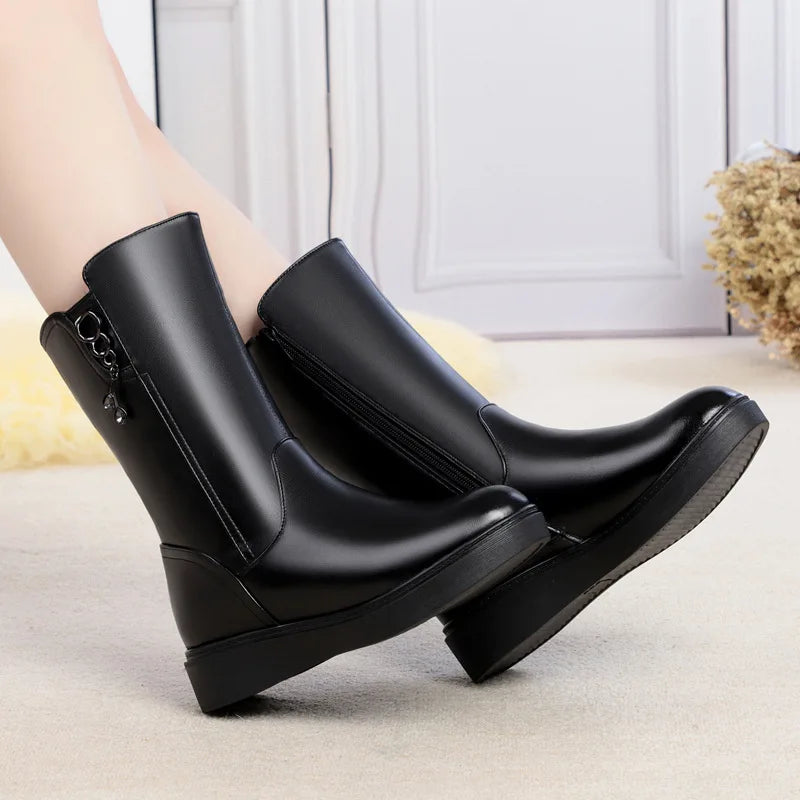 WOIZGIC Bottes mi-mollet pour femme, chaussures d'hiver en fourrure, laine, peluche, chaudes, fermeture éclair, cuir véritable, grande taille 42 43