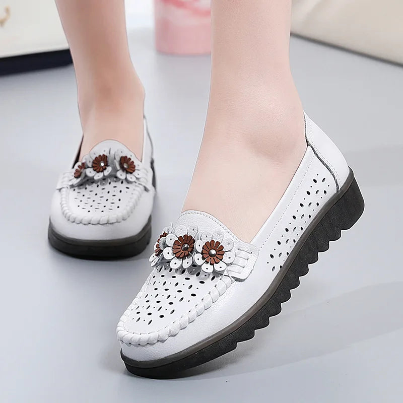 WOIZGIC Femmes Femmes Dames Mère Chaussures En Cuir Véritable Appartements Mocassins Plateforme Creux Sans Lacet Été Cool Fleurs Mocassins