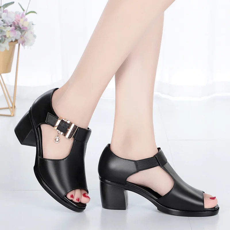 WOIZGIC Femmes Dames Mère Femme PU Sandales Plateforme Été Cool Plage Talon Haut Peep-toe Décontracté Extérieur Bling Canard Sangle