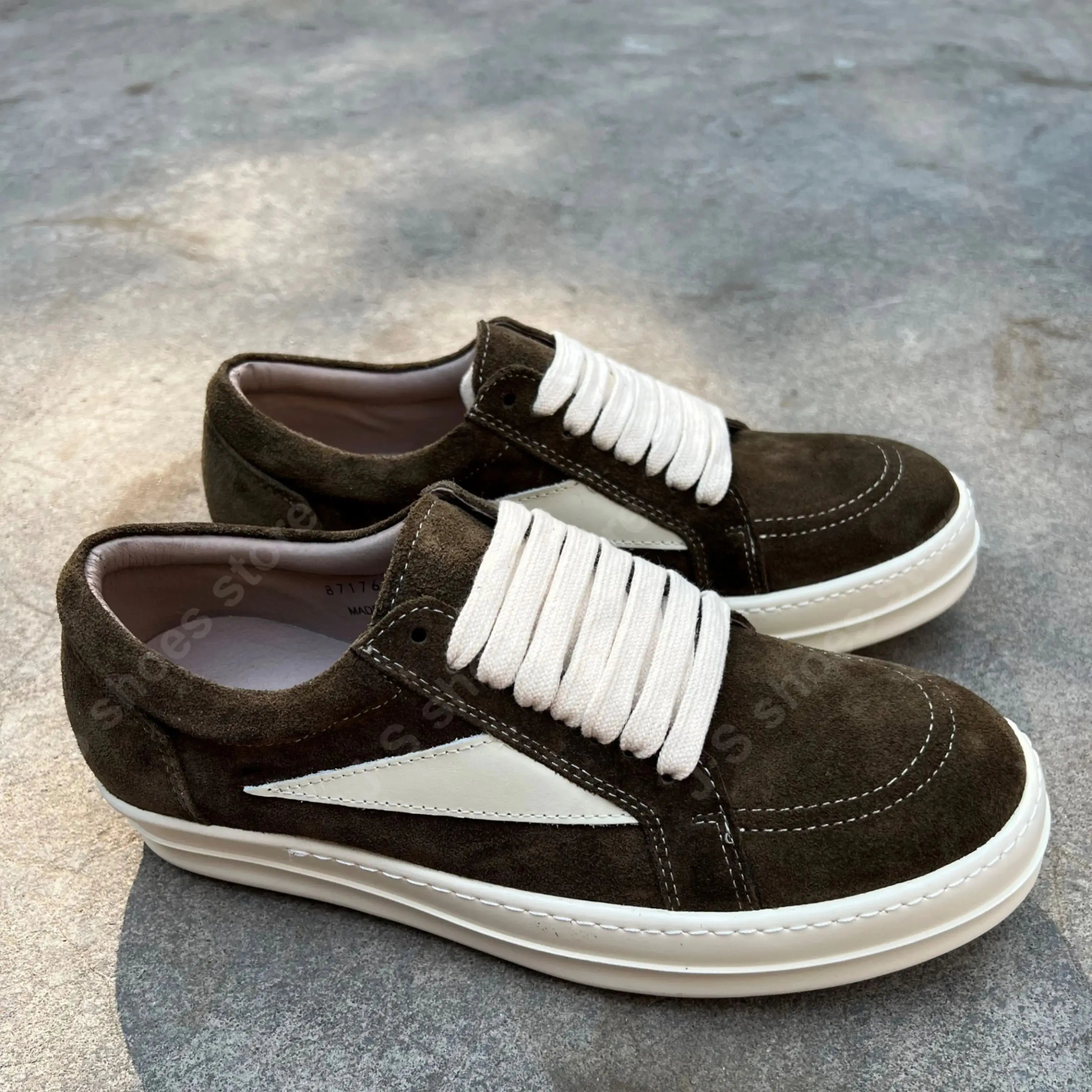 Ro Men Brown Suede Shoe Outoor Low Top Casual Shoes White Leather Lace Up Women Sneaker Design Boot Cow Suede Flat Sneakers