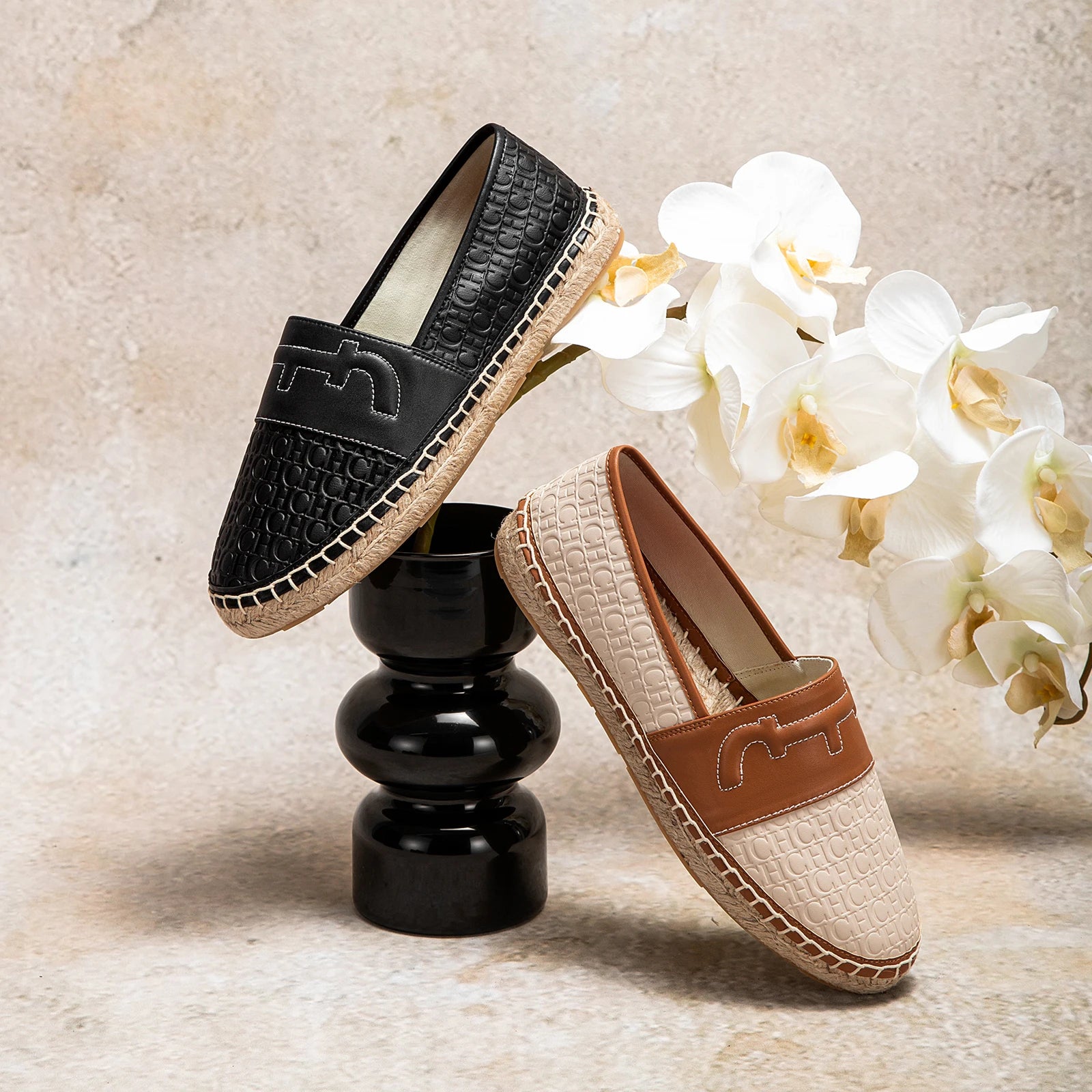 Women's Shoes 2025 Luxury Brand New Loafers Straw Shoes Flat Casual Shoes Black Brown Leather Woman Shoes