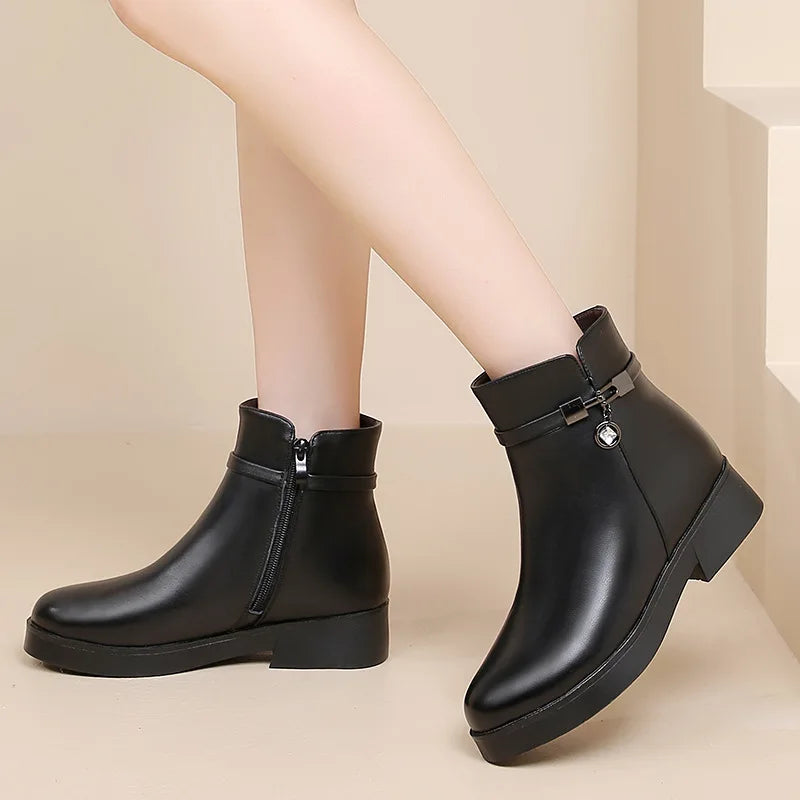 WOIZGIC Femmes Mère Femme Dames En Cuir Véritable Bottines Bottes Plateforme Laine Peluche Fourrure Chaude Hiver Fermeture Éclair Grande Taille 42 43