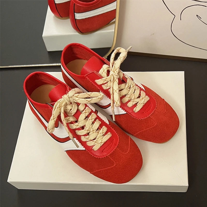 German Training Shoes Women 2025 New Genuine Leather Women Sneakers Flat Lace-up Retro Large Size Forrest Gump Shoes Women