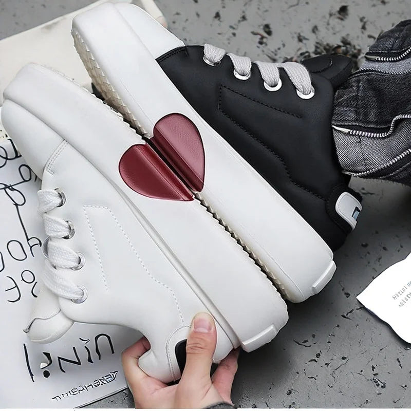 STRONGSHEN Korean Style Men's Casual Sports Shoes Zapatillas De Deporte Moda Shoes Thick Bottom Heart Shaped White Bread Shoes