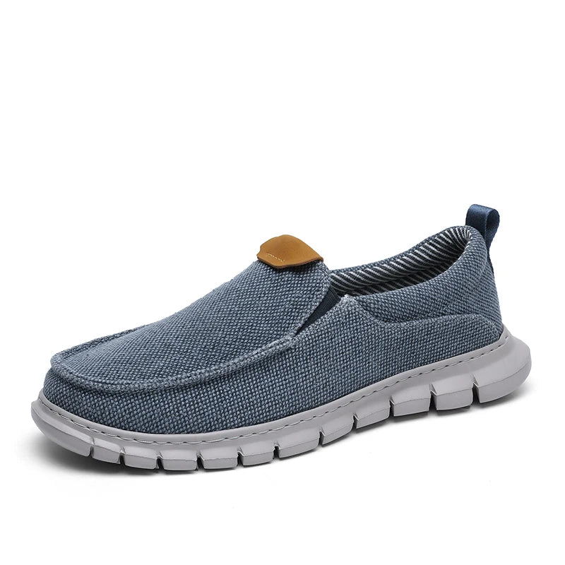 Summer Men's Shoes Casual Canvas Classic Comfortable Large Size Shoes New Breathable Ultralight Male Casual Shoes Men's Sneakers