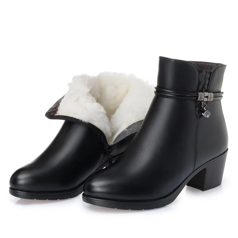 WOIZGIC Femmes Dames Mère Famale Hiver Cheville En Cuir Véritable Fourrure Chaude Laine Peluche Chaussures Bottes Fermeture Éclair Talon Moyen Grande Taille 43
