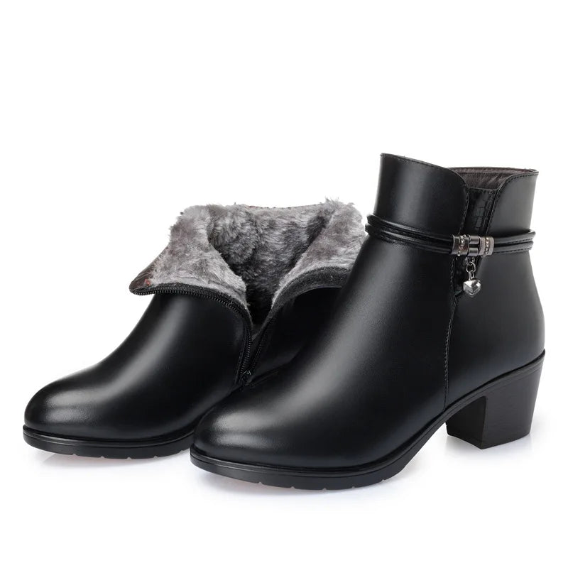 WOIZGIC Femmes Dames Mère Famale Hiver Cheville En Cuir Véritable Fourrure Chaude Laine Peluche Chaussures Bottes Fermeture Éclair Talon Moyen Grande Taille 43