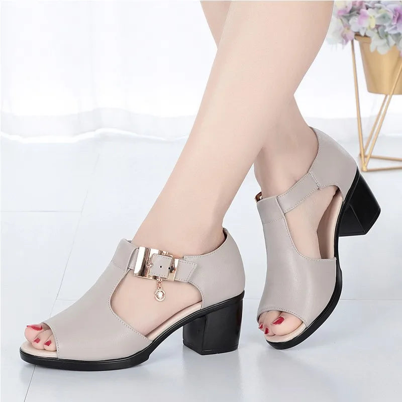 WOIZGIC Femmes Dames Mère Femme PU Sandales Plateforme Été Cool Plage Talon Haut Peep-toe Décontracté Extérieur Bling Canard Sangle